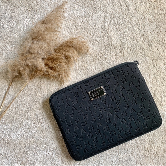 Marc Jacobs Accessories - MARC JACOBS LAPTOP CASE